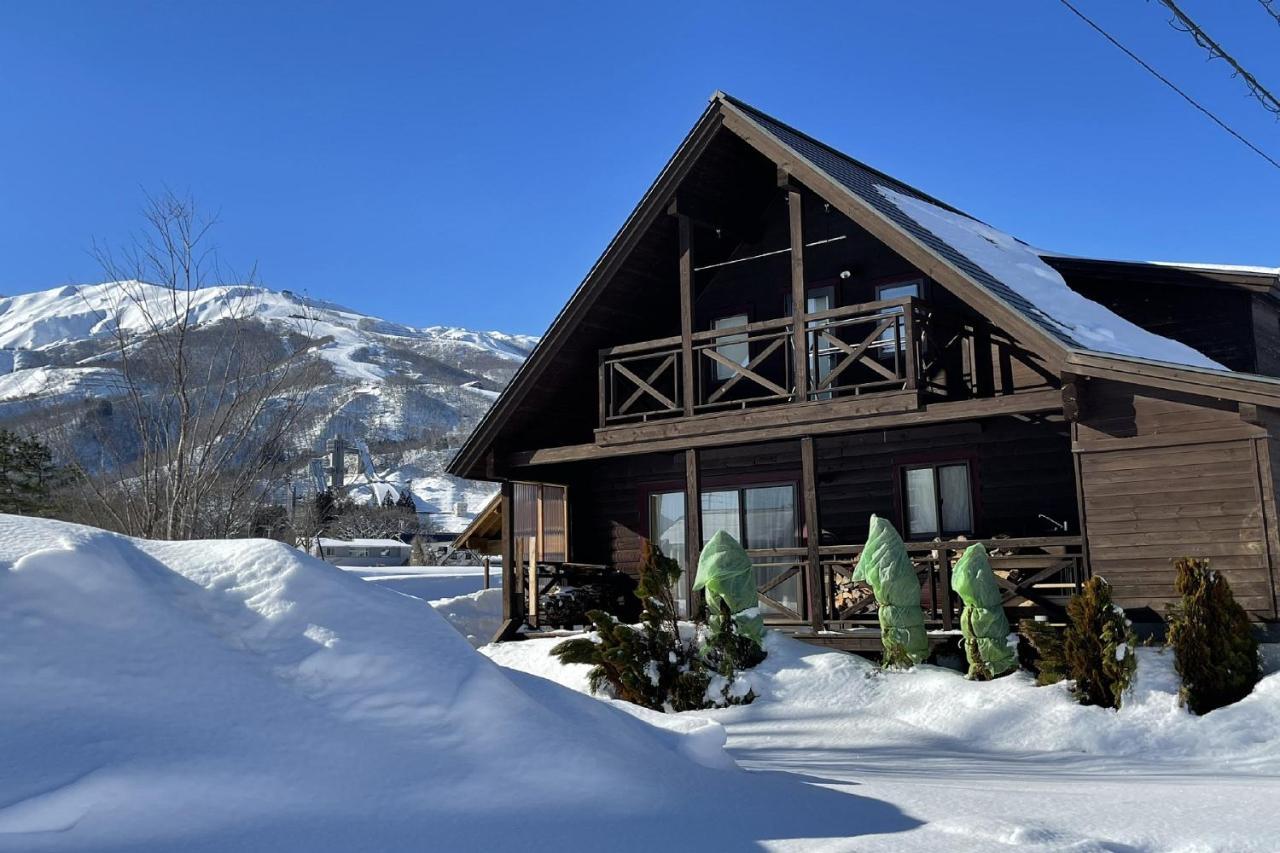 Alpine Chalets Hakuba Buitenkant foto