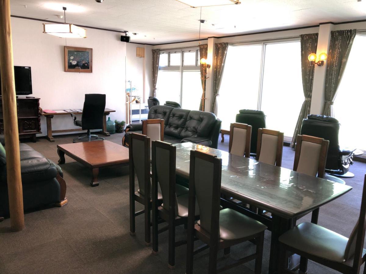 Alpine Chalets Hakuba Buitenkant foto