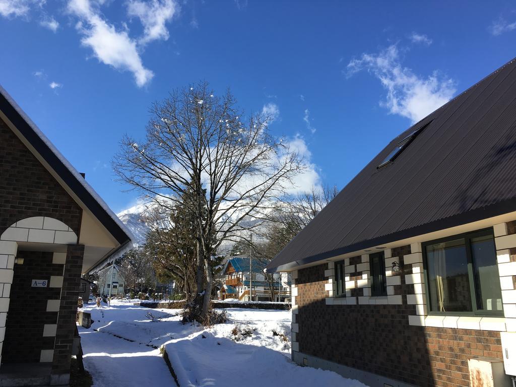 Alpine Chalets Hakuba Buitenkant foto