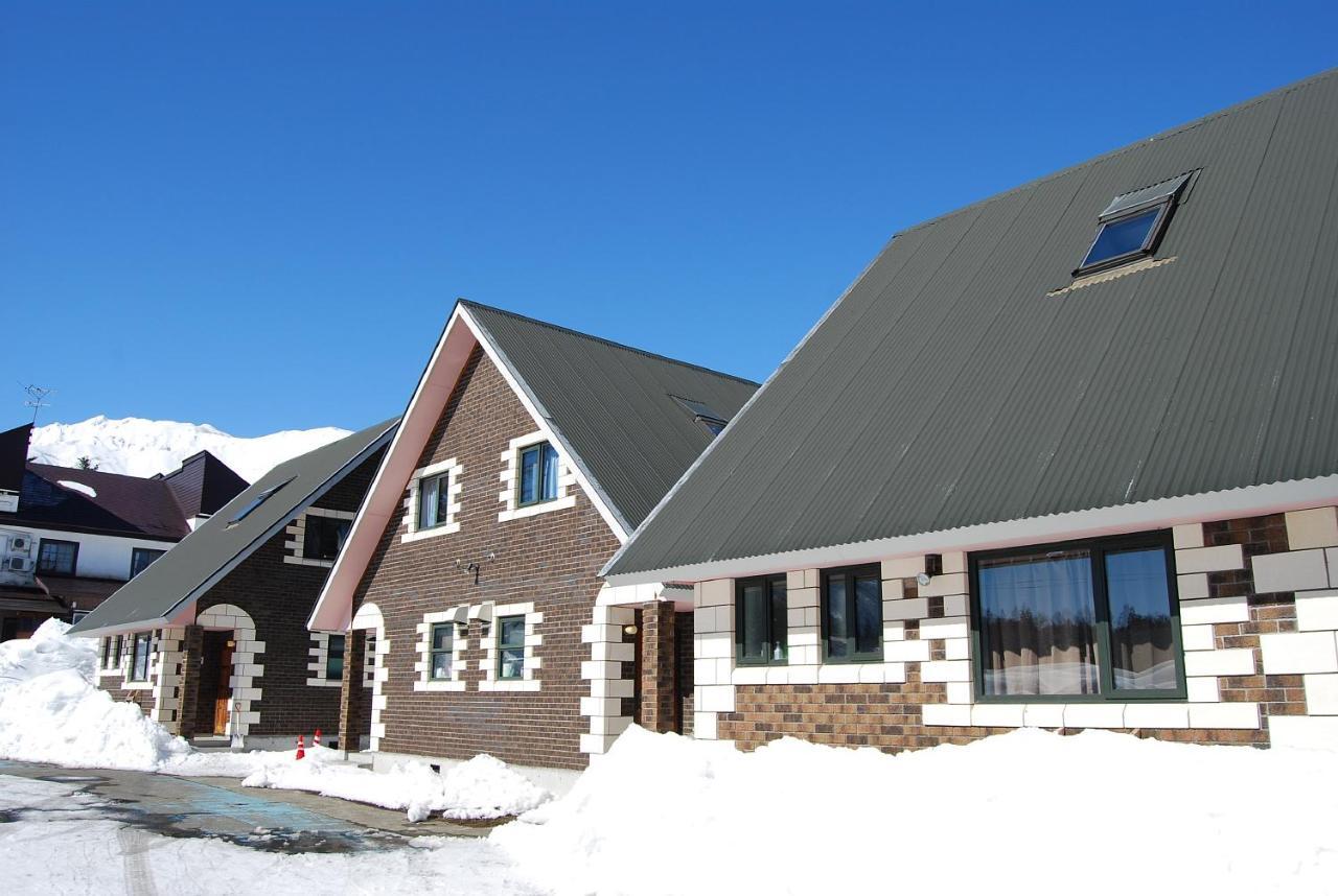 Alpine Chalets Hakuba Buitenkant foto